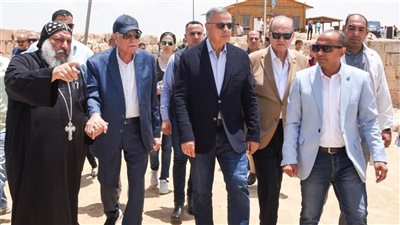 مستشار رئيس الجمهورية للتنمية المحلية ومحافظ الإسكندرية يتفقدان 