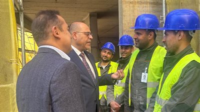 وزير العمل يختتم زيارته إلى صربيا ويلتقي عمالا مصريين في مواقع عملهم