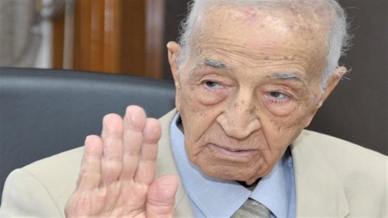 المذيع فهمى عمر 