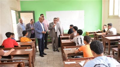 بدء امتحان مادتي الدراسات الاجتماعية والجبر والإحصاء لطلاب الشهادة الإعدادية 2025 بالجيزة والقاهرة