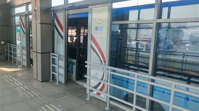 بعد تشغيل الأتوبيس الترددي.. النقل تحذر المواطنين من 4 سلوكيات خاطئة (إنفوجراف)