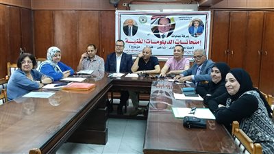 وكيل تعليم الدقهلية يترأس غرفة عمليات امتحانات الدبلومات (صور)