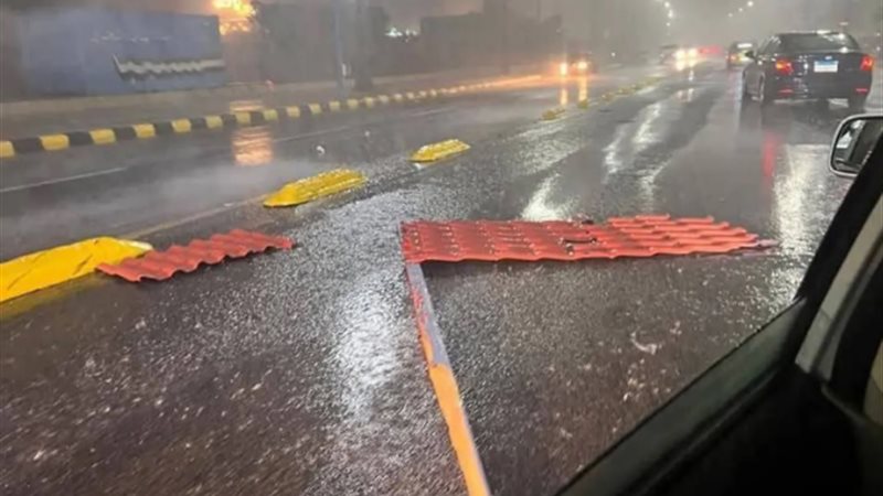  تحذيرات من عواصف