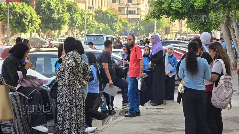 طلاب الشهادة الإعدادية،