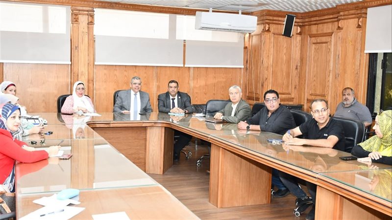  جامعة القناة تعقد