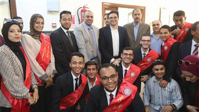 وزير الثقافة ومحافظ سوهاج يفتتحان بيت ثقافة أخميم بعد التطوير