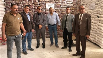وكيل تموين الدقهلية يتفقد المطاحن ومخازن الجملة للتأكد من توافر السلع (صور)