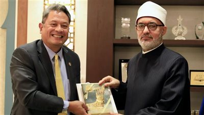 نظير عياد يستقبل سفير تايلاند بالقاهرة لتعزيز التعاون في تدريب العلماء على مهارات الإفتاء