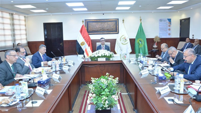 وزير التموين خلال