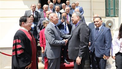 رئيس الطائفة الإنجيلية يهنئ محافظ القاهرة بمناسبة حلول عيد الأضحى