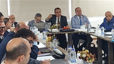 المجلس العلمي للرياضة يعقد أولى جلساته بالمركز الأولمبي