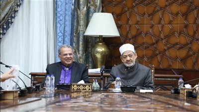 وفد رفيع المستوى من الطائفة الإنجيلية يهنئ شيخ الأزهر بمناسبة حلول عيد الأضحى 