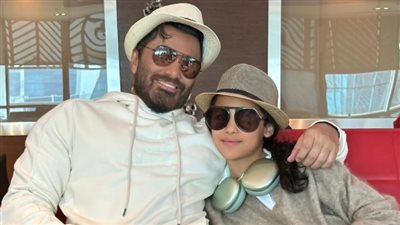 معذورة لكن هذا ما تتعرض له، سر رفض تامر حسني دخول ابنته تاليا مجال الفن (فيديو)