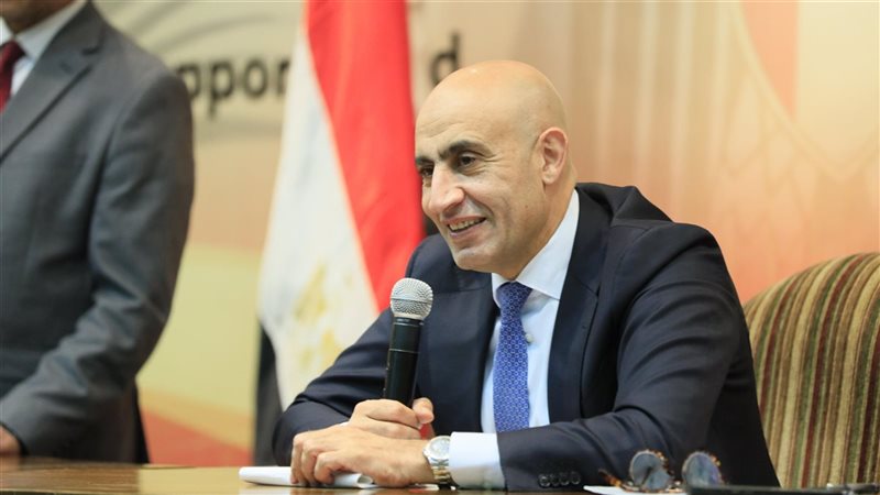 محمد عبد اللطيف وزير