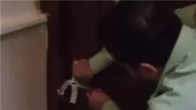 تشميع مركز جراحة مخ وأعصاب مخالف في قنا (صور)