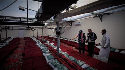 غدا بدء التصعيد، رئيس بعثة الحج يتفقد مخيمات حجاج القرعة في عرفات ومنى 