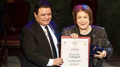 خالد جلال ناعيا سميحة أيوب: اليوم تنكس رايات الإبداع ألما ووفاء