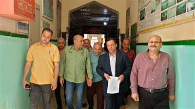 وكيل تعليم الدقهلية يتفقد أعمال التصحيح والكنترول للشهادة الإعدادية 