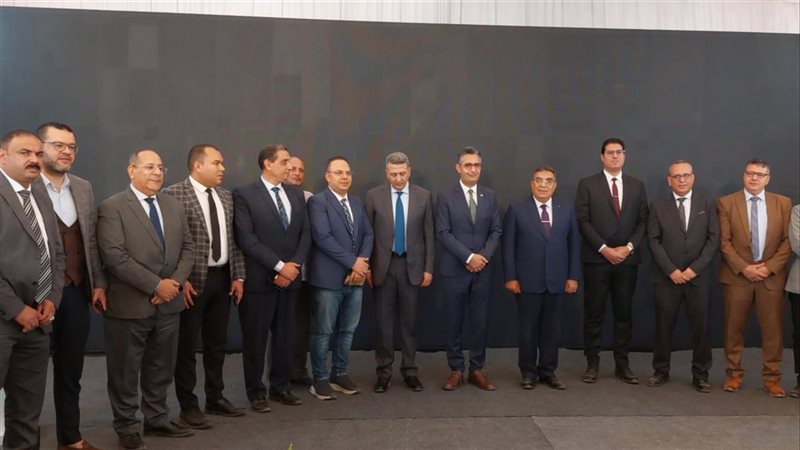 وزير التموين والمحافظ