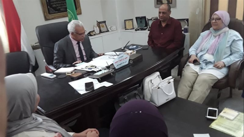 جانب من العمل بغرفة