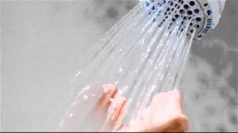 الاستحمام، فيتو