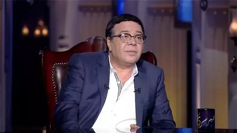 احمد أدمً، فيتو 