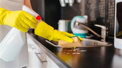 للتنظيف قبل العيد، خلطة طبيعية وآمنة لتذويب دهون المطبخ