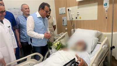 وزير الصحة يصل الأراضي المقدسة ويتفقد حالة الحجاج المصريين بمستشفيات المدينة المنورة 