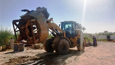  إزالة 32 طاحونة ذهب من 10 مواقع بأسوان (صور)