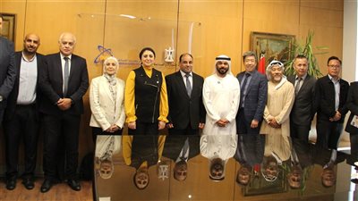 تحديث الصناعة: اجتماع مع مستثمرين إماراتيين وصينيين لتعزيز الفرص المشتركة  