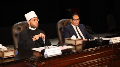 وزير الأوقاف ورئيس جامعة القاهرة يشهدان ختام فعاليات اليوم التثقيفي للأئمة
