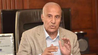 رئيس اتحاد منتجي الدواجن: الفراخ أصبحت أرخص بروتين بمصر.. والمجمدة أكثر أمانا من الحية.. وحجم صادراتنا 7% فقط (حوار)