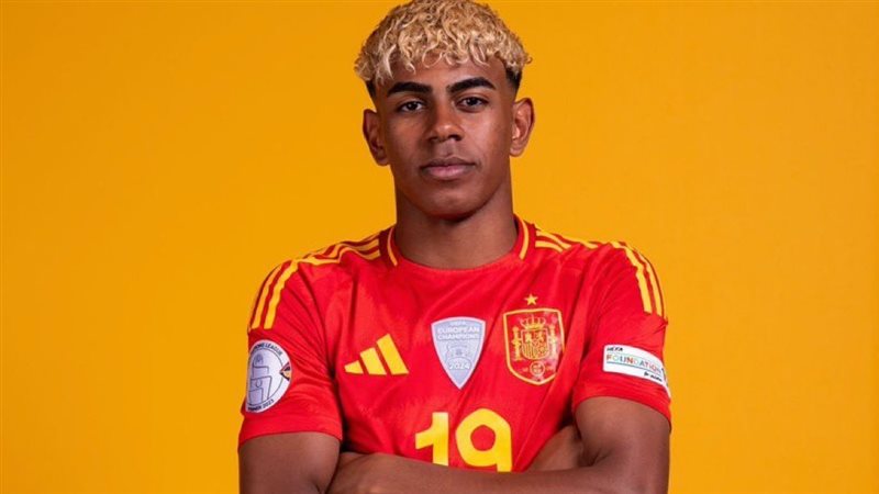 يامال، فيتو