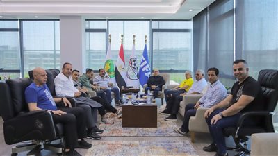 أبوريدة يبحث برنامج المنتخب الوطنى لكأس العرب مع الجهاز الفني