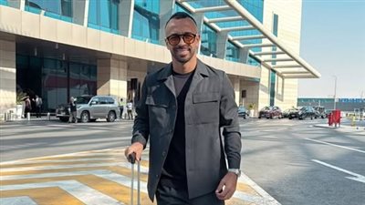 أفشة من مطار القاهرة قبل سفر الأهلي: جايلك يا ليو