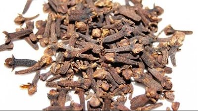 فوائد القرنفل، يعالج التهابات المفاصل ويحمي الكبد من التلف