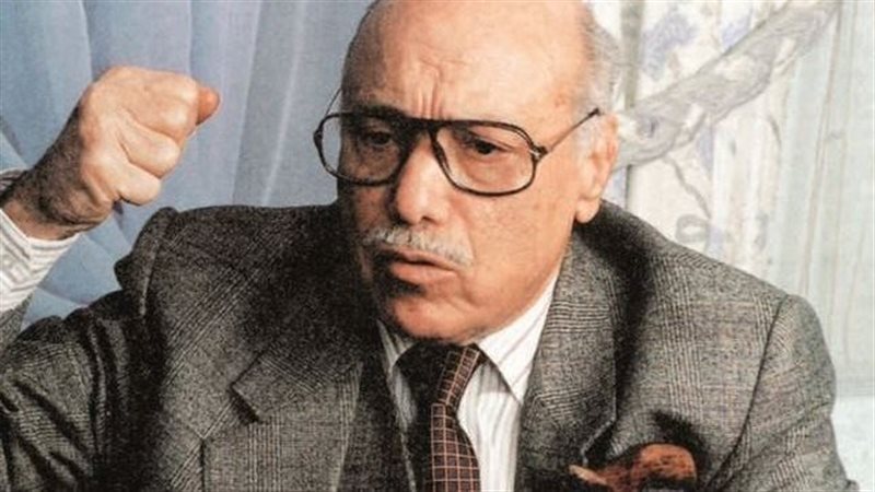 الكاتب محمود السعدنى