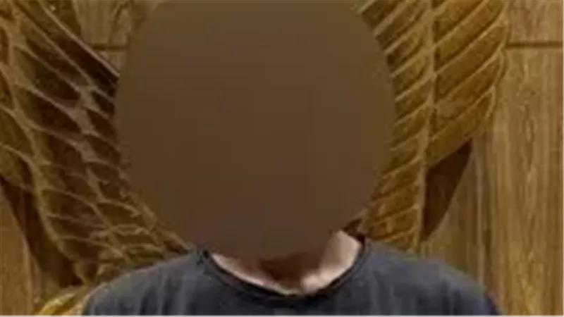 ضبط قائد دراجة نارية