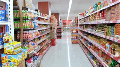 ضربات إيران وإسرائيل، مصر تؤمن احتياطها الاستراتيجي من السلع الأساسية 