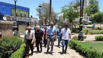 محافظ أسوان يتفقد الحدائق العامة للاطمئنان على جاهزيتها لعيد الأضحى (صور)