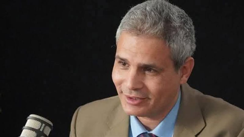 الصحفي أحمد سراج،
