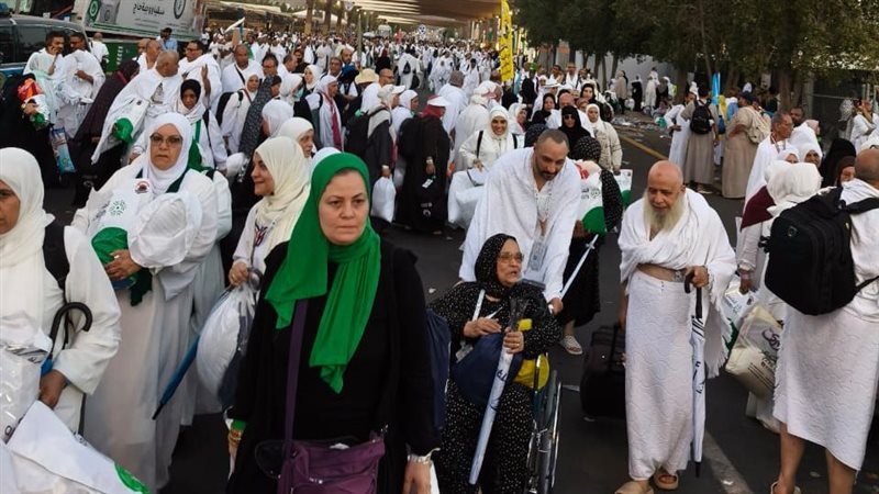 نفرة الحجاج الي مزدلفة