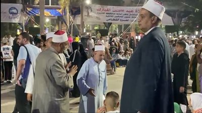 منعًا للاختلاط في صلاة العيد، شيوخ الأوقاف يوجهون نصائح للسيدات بساحة مسجد مصطفى محمود (فيديو)