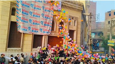 شلال بلالين نازل من السما، أجواء فرحة وسعادة بالغربية بعد صلاة عيد الأضحى (فيديو)