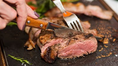 نصائح مهمة لتناول لحوم العيد بدون مشاكل صحية 