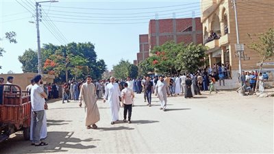 تشييع جثمان شاب لقي مصرعه على يد عاطل إثر مشادة كلامية بالقليوبية