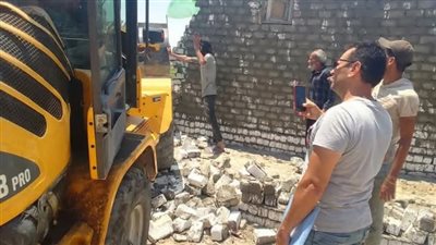 الزراعة: إزالة 17 حالة تعدٍ على الأراضي الزراعية في المهد أول أيام إجازة العيد