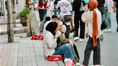 أرصفة وسط البلد ملجأ المواطنين خلال الاحتفال بعيد الأضحى (صور) 