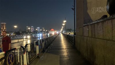 منع المشاة من السير على كوبري قصر النيل بأول أيام عيد الأضحى (فيديو وصور) 