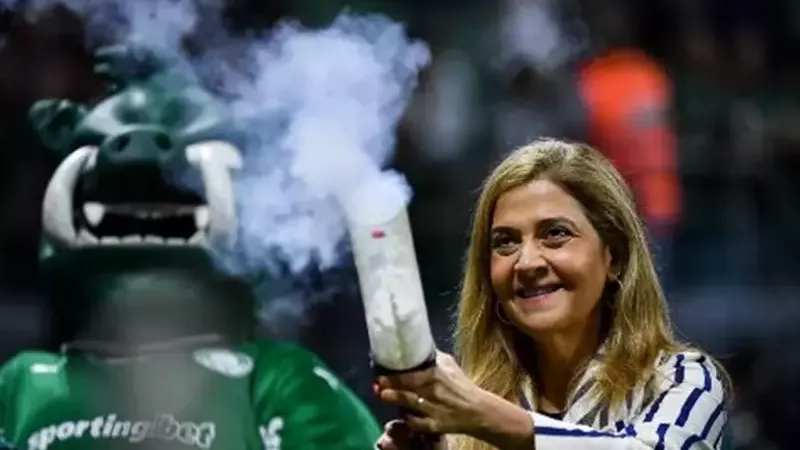 ليلى بيريرا، فيتو